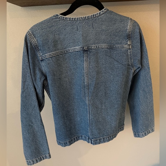 Madewell Denim Lady Jacket in Lakecourt Wash. - Picture 4 of 5